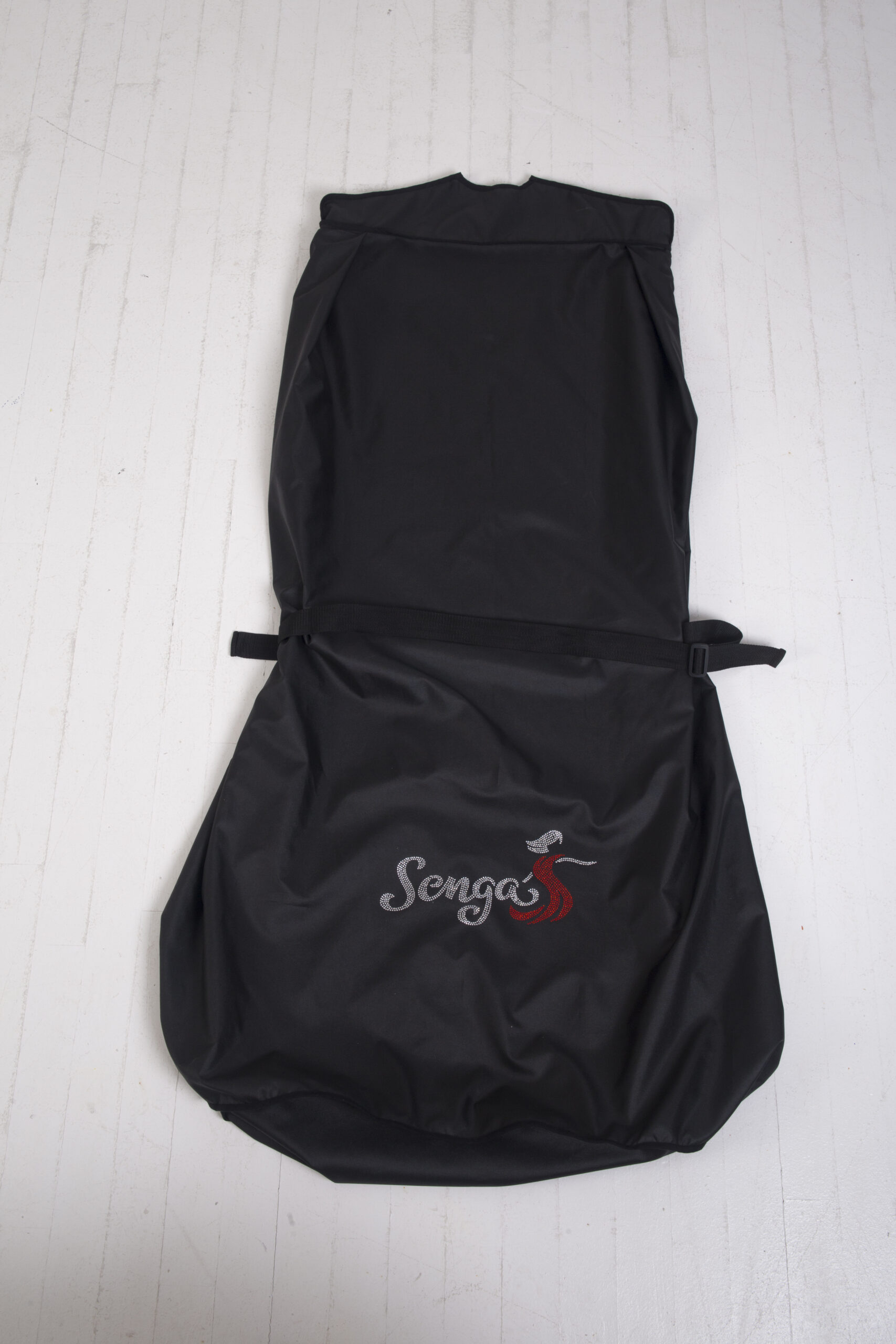 Black dancewear garment bag from Senga Dancewear.
